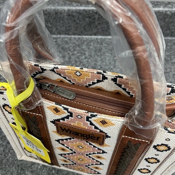 NWT Wrangler Western Boho Aztec Tote Bag/Crossbody + Dustbag WG2202-8120SCF - Picture 7 of 12